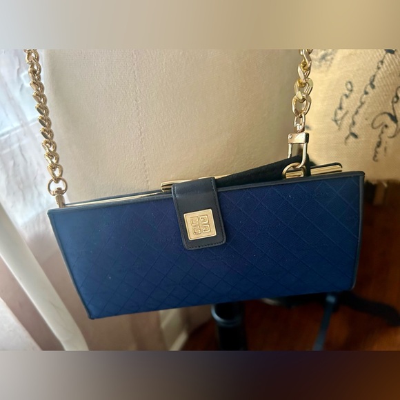 Givenchy Kisslock Long Wallet in Box - Picture 2 of 16